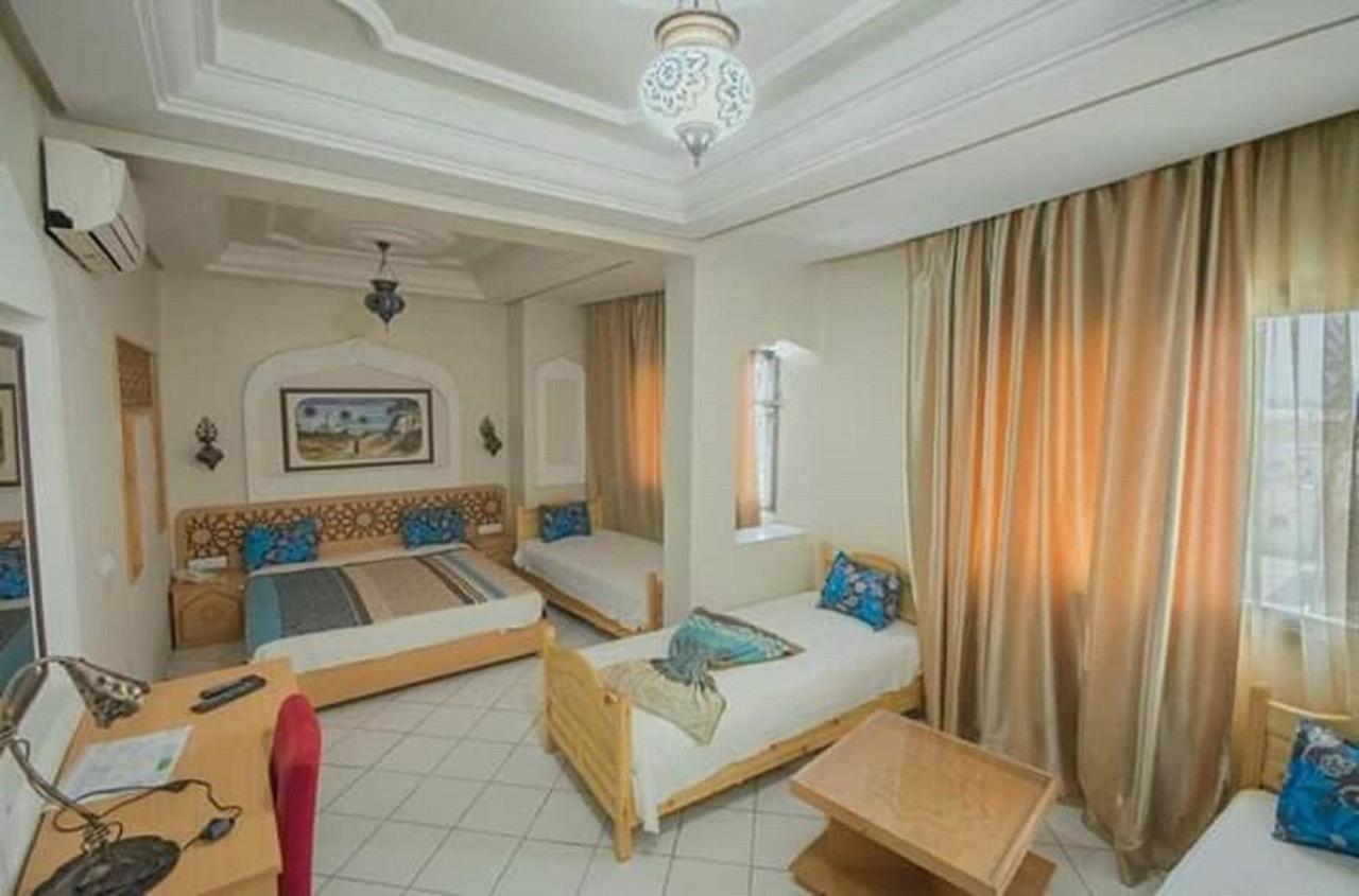 Hotel Saheb Ettabaa Tunis Exterior foto
